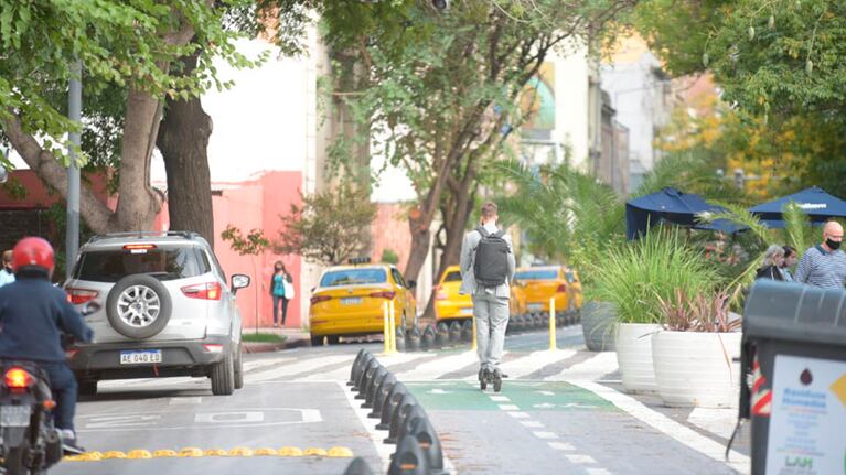 Se mantiene el uso obligatorio del barbijo. Foto: Lucio Casalla/ElDoce.tv.