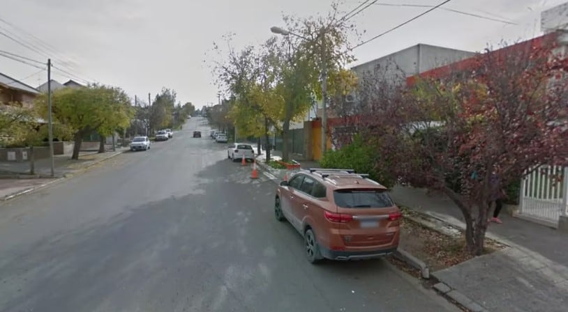 Se olvidaron a su hijo de tres años en el auto por 6 horas. (Foto: Google Street View)