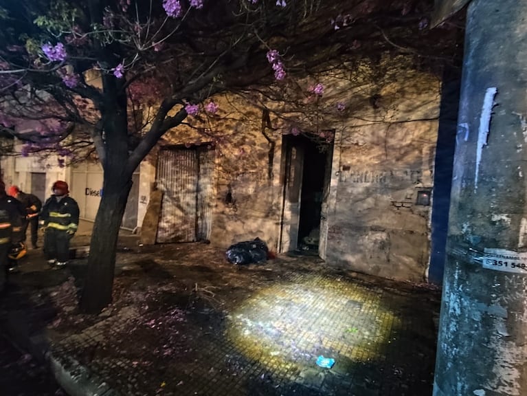 Se registró un incendio en una casa de Córdoba (Foto: Prensa Policía de Córdoba)