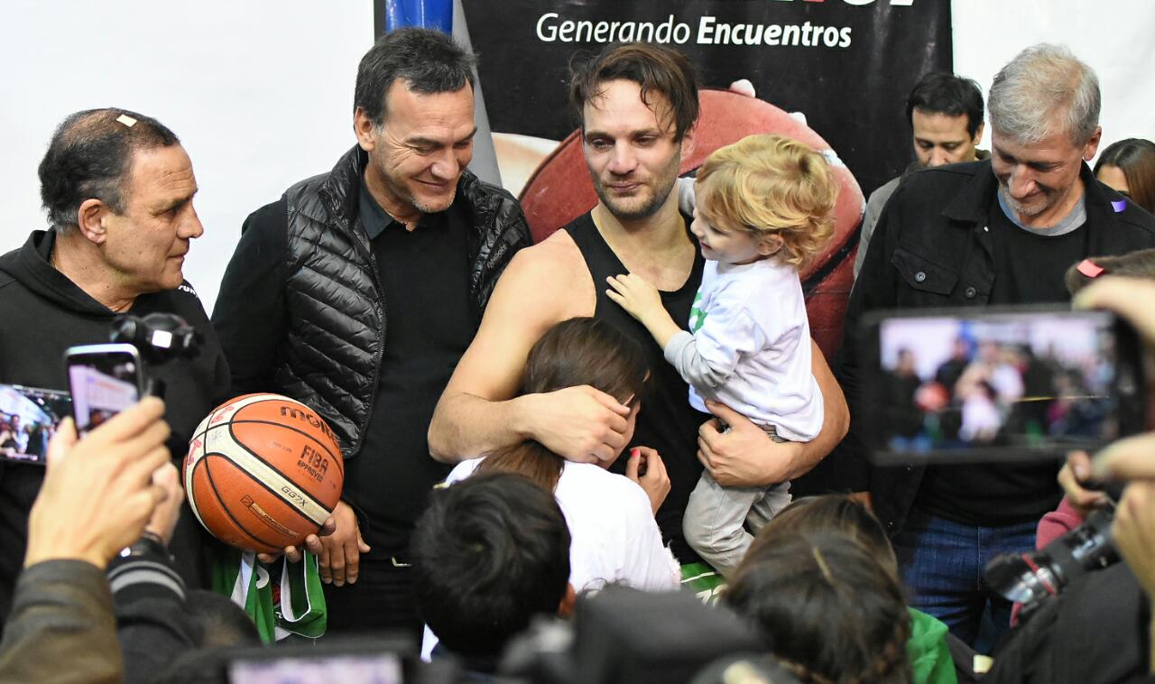 Se retiró uno de los grandes del más grande. Foto: Lucio Casalla / ElDoce.tv