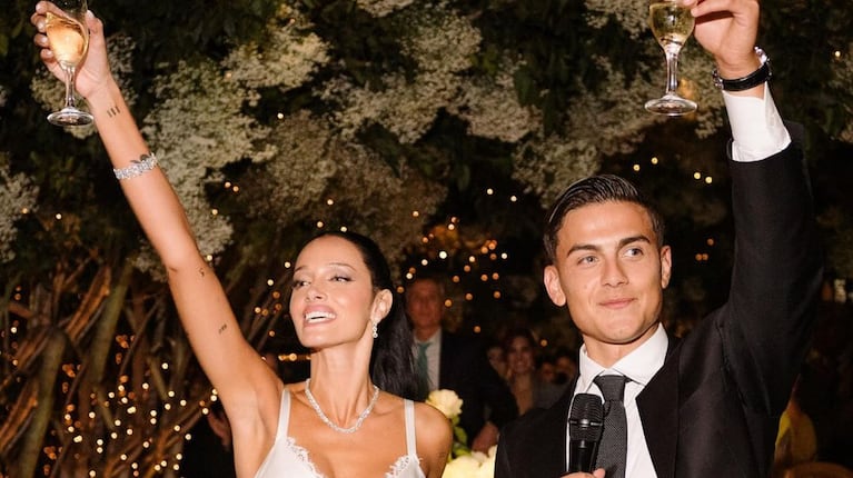 Se supo la tierna frase que Paulo Dybala le dijo a Oriana Sabatini en el altar: “Fue tan hermoso”