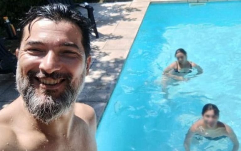 Sebastián Villarreal con sus dos hijos.