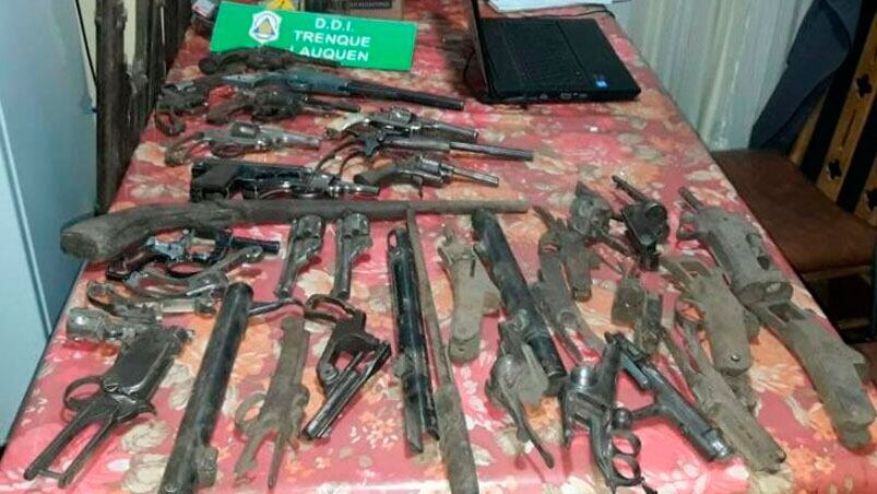 Secuestraron revólveres, pistolones, escopetas, fusiles, carabinas y más.