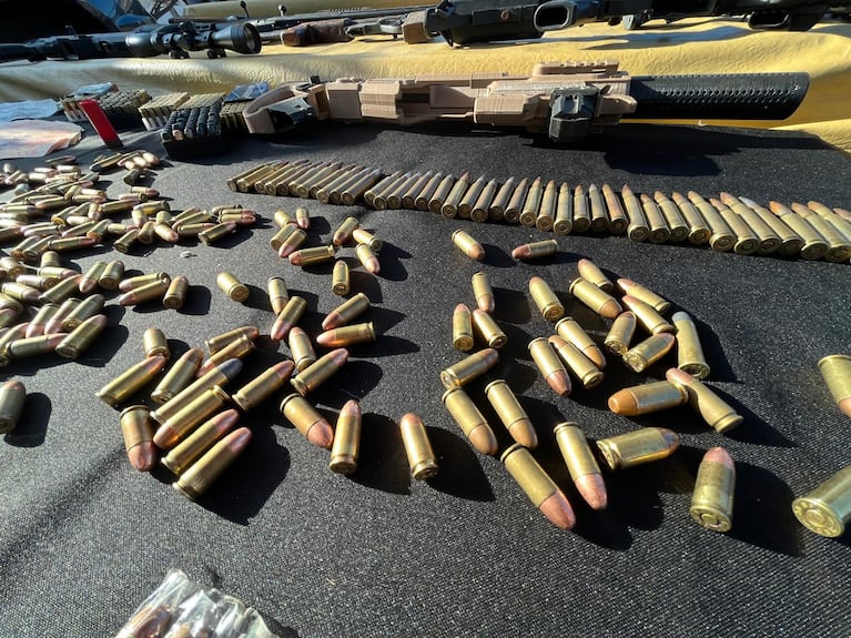 Secuestraron un arsenal de guerra en el marco de diferentes allanamientos en Córdoba.