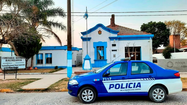 Secuestraron una mamadera y esperan pericias claves por el bebé golpeado en Balnearia: sus padres siguen detenidos