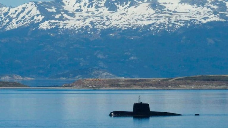 “Seguimos abocados a la búsqueda del submarino”