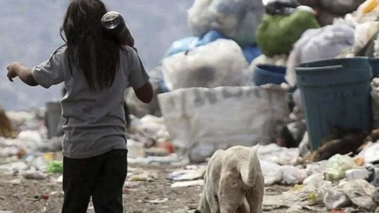 Seis de cada 10 niños son pobres en Argentina y reciben comida del Estado