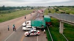 Seis vehículos y un muerto en un choque en la variante Juarez Celman. Foto: Juan Lavisse.