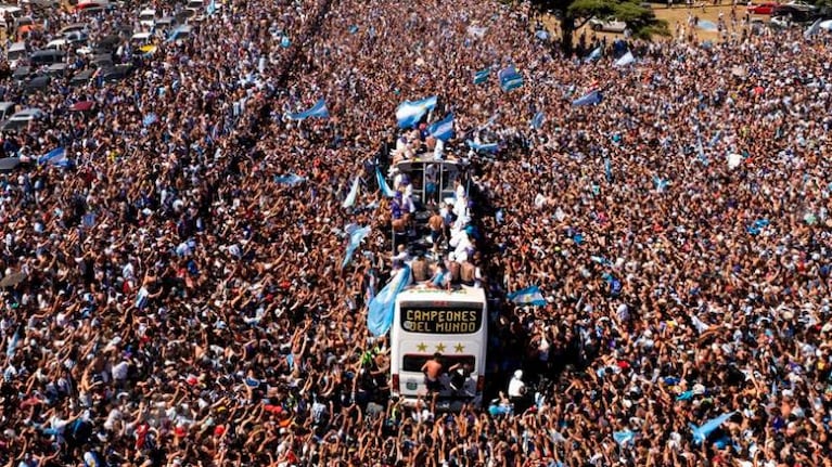 seleccion-argentina-festejos-desborde-buenos-aires