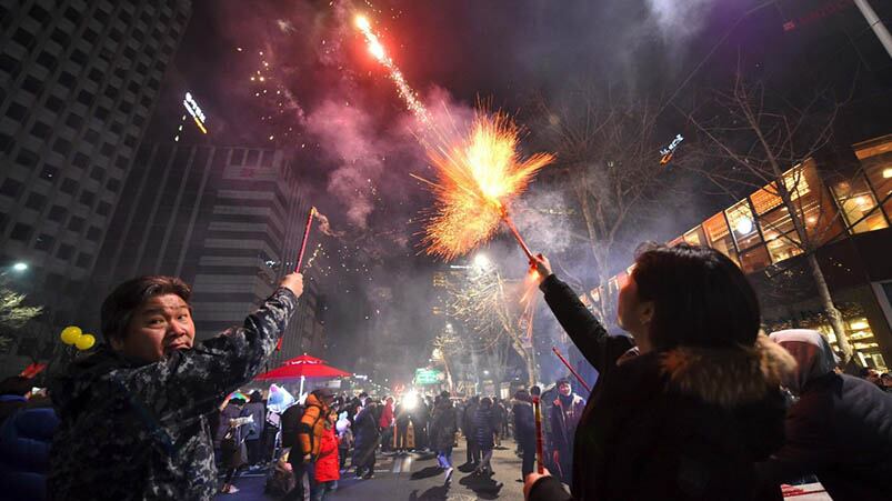 Seúl brilló para recibir al 2017. Foto: AFP.