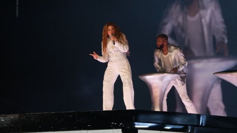 Shakira desafió la lluvia en Córdoba y se lució en el Kempes.