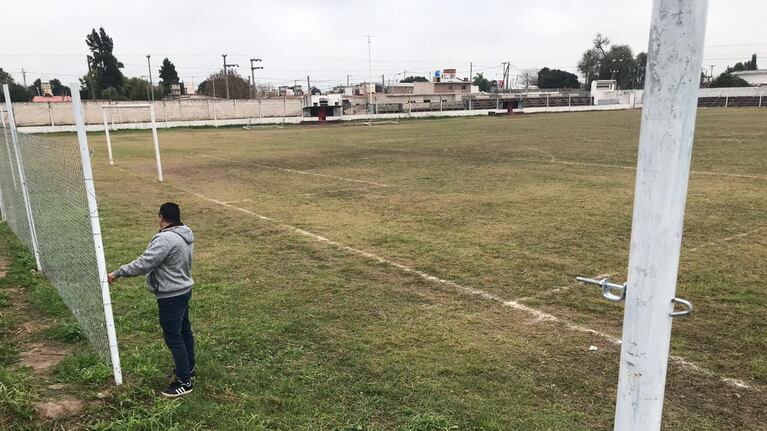 Si el alambrado no se repone antes del fin de semana el partido se suspende.
