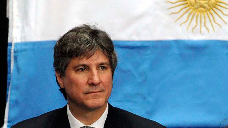 Si quiere cruzar la frontera, Boudou tiene que pedirle permiso al juez.