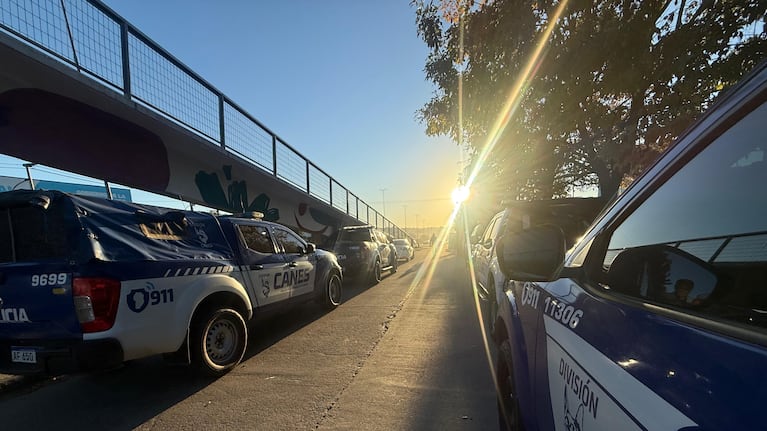 Siguen los operativos en barrio Bajo Pueyrredón.