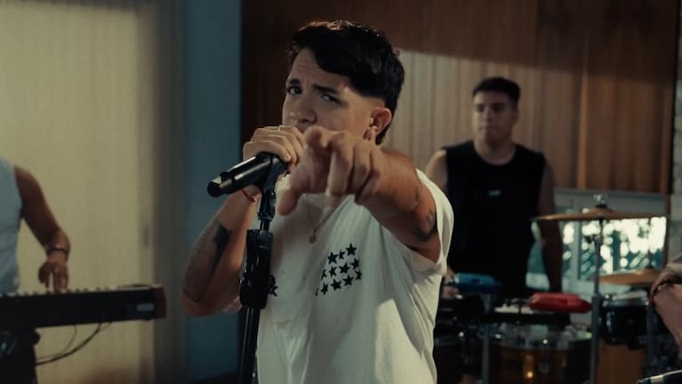 Simón Aguirre estrenó su primer material de 2026.