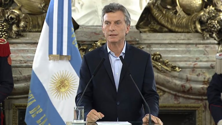 Sin embargo, reconoció que "no todos los sectores ni regiones pueden despegar a la vez".