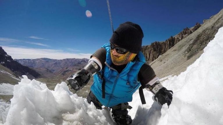 Sin tener brazos ni pies, llegó a la cima del Aconcagua