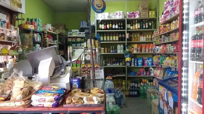 Situación de discriminación en un comercio de barrio. 