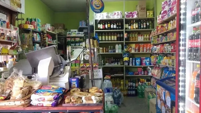 Situación de discriminación en un comercio de barrio.