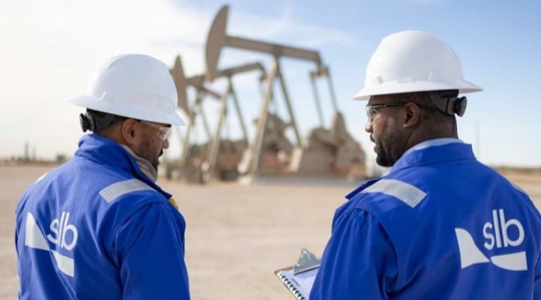 SLB, lejos de las Malvinas.