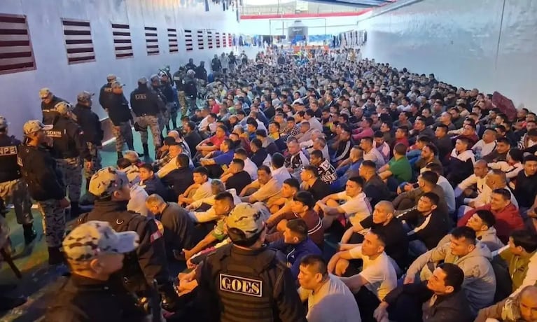 Sobrepoblación y agua limitada: así es la cárcel de Perú donde está preso “Pequeño J”