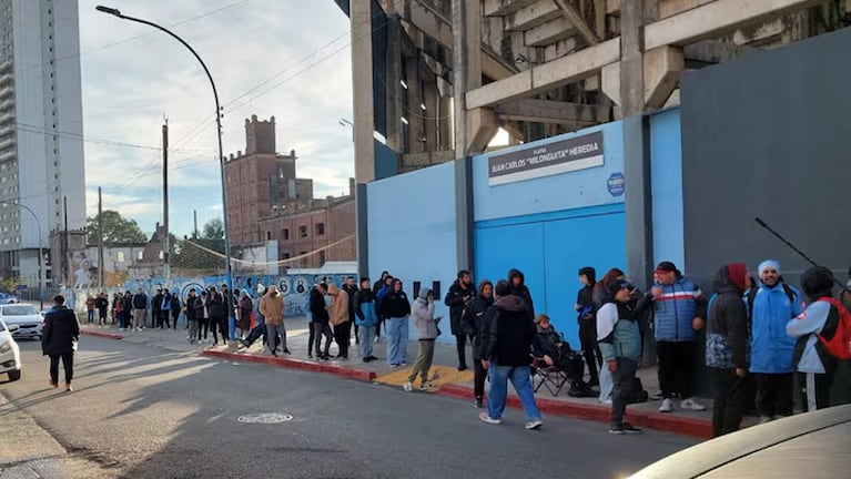 Socios de Belgrano eran estafados a la hora de pagar sus abonos para ir a la cancha.
