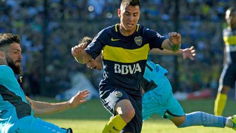 Solís alterna minutos con la reserva y la Primera de Boca.