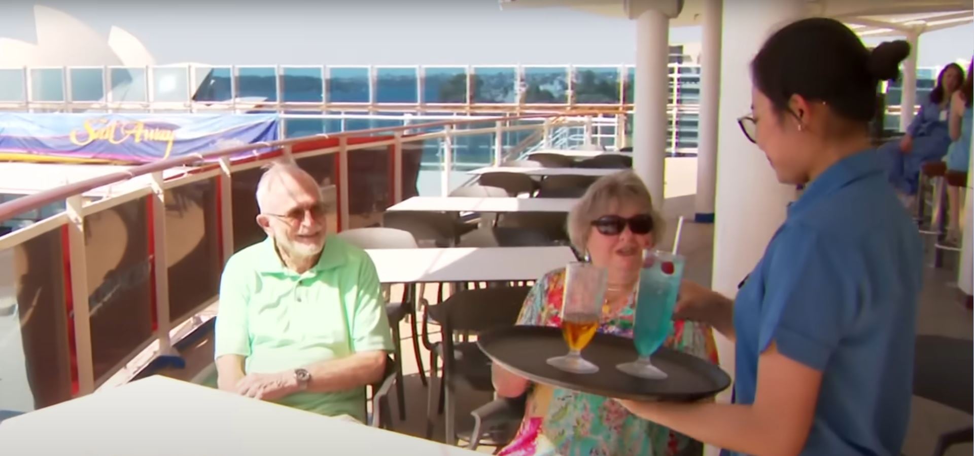 Son jubilados y se dedican a viajar en cruceros desde la pandemia.