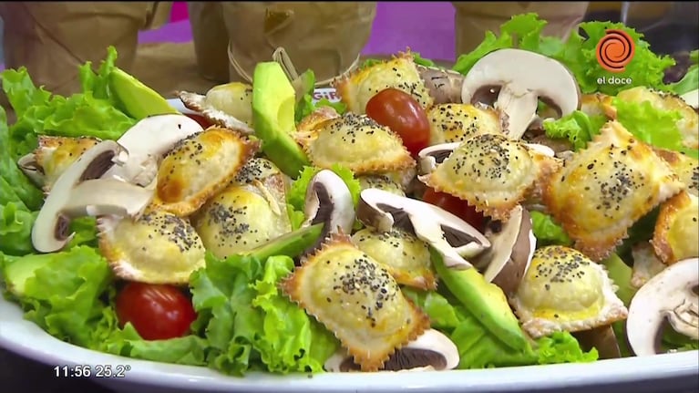 Sorrentinos al horno con ensalada
