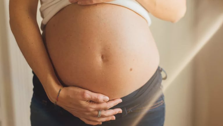 Sospechan que clínicas privadas explotaban mujeres para alquiler de vientre.