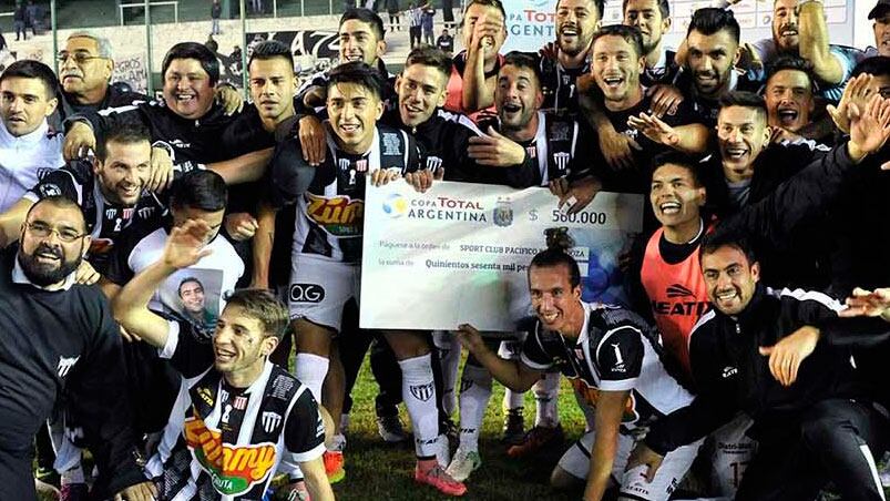 Sport Club Pacífico en boca del mundo fútbol por su gran hazaña.