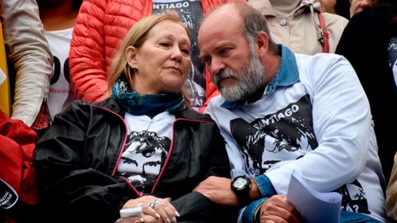 Stella Peloso, junto a Sergio Maldonado en una de las movilizaciones por Justicia.