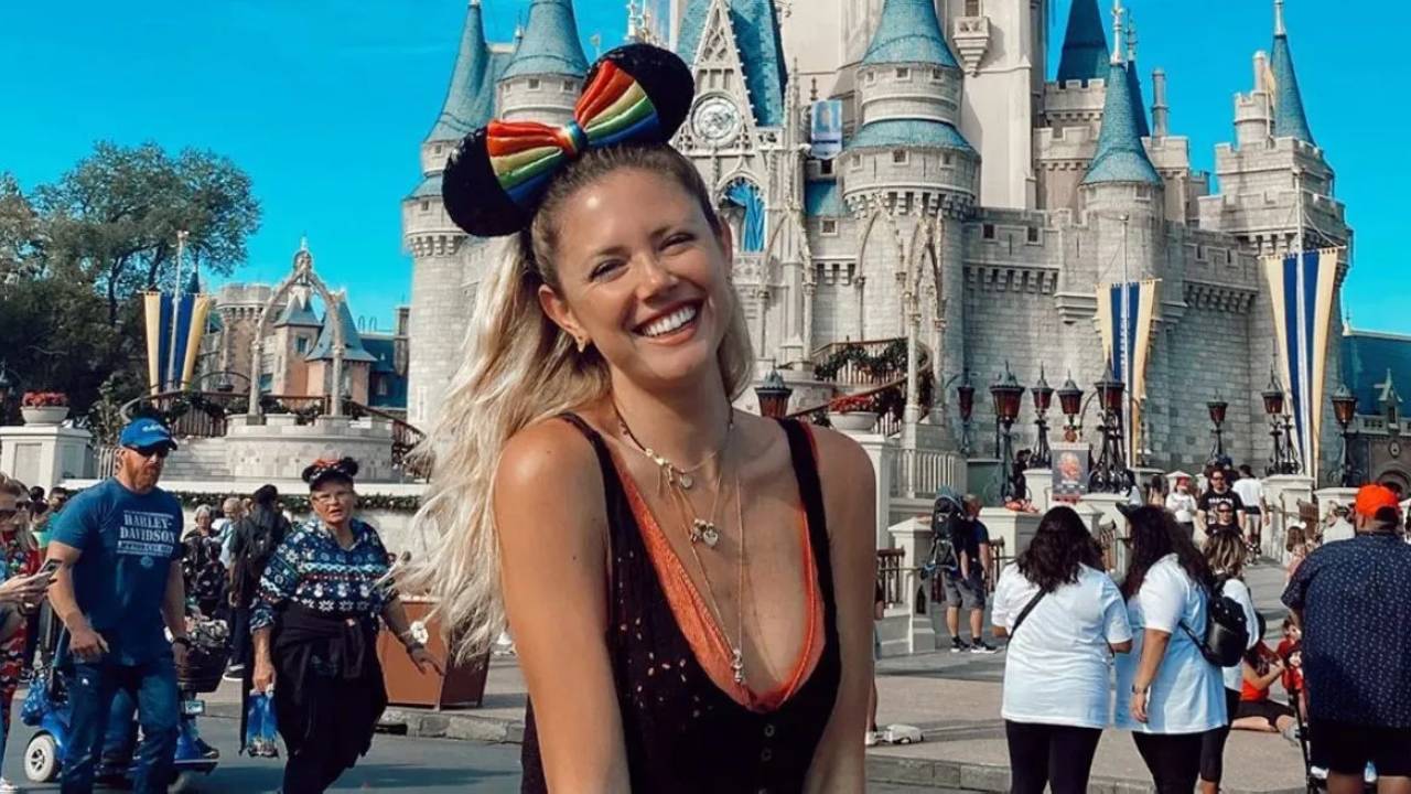 Stephanie Demner anunció un viaje a Disney con sus seguidores pero le llovieron las críticas