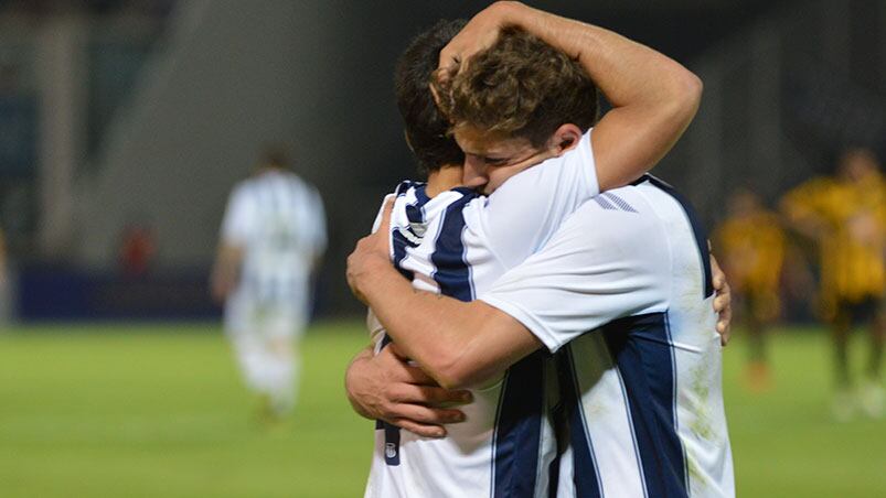 Strahman y Chaves volvieron a convertir para Talleres.