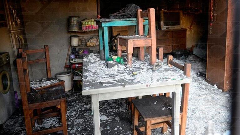 Su familia celebró el triunfo de Cambiemos y él incendió su casa