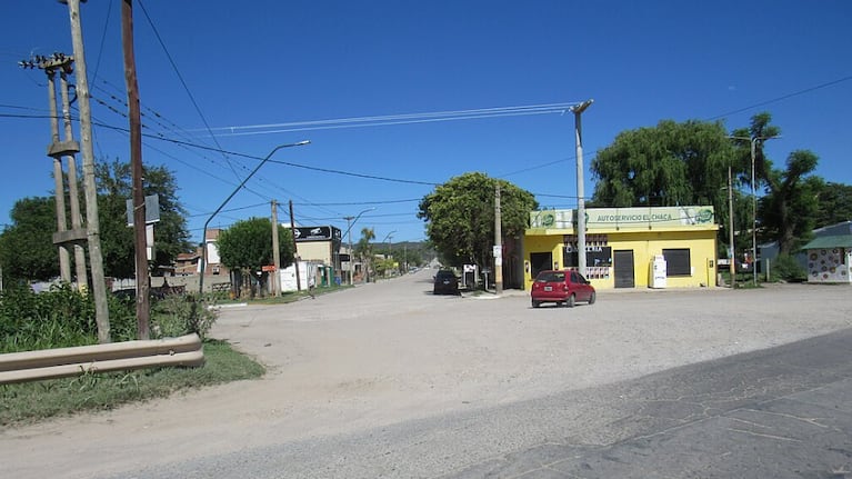 Su hija le estaba dando de comer, se ahogó y murió en el interior de Córdoba