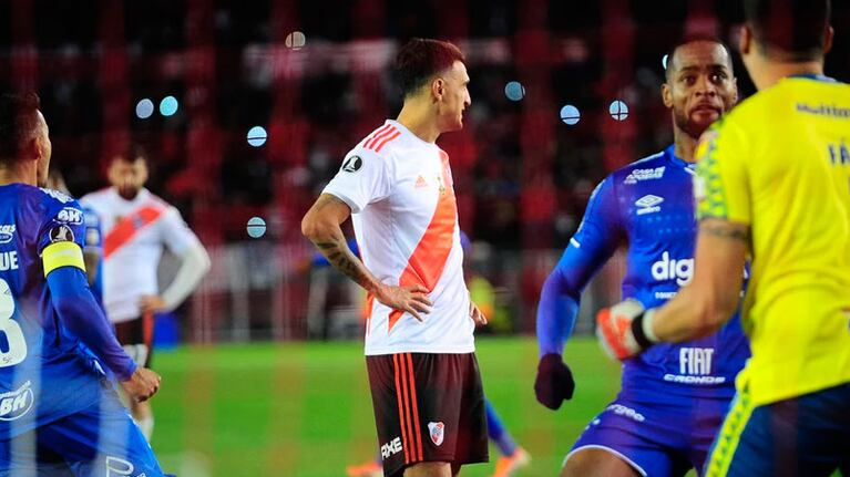 Suárez ejecutó el penal y el partido finalizó.