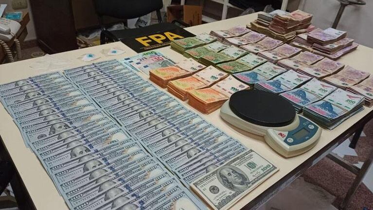 Sur de Córdoba: vendía cocaína en su casa, hacía delivery y usaba una lotería como pantalla