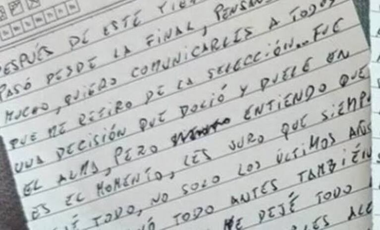 Tachaduras en la carta despedida de Lionel Messi,.