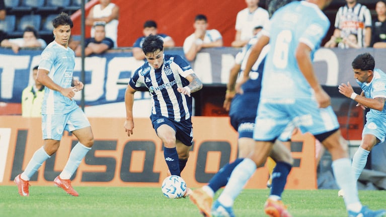 Talleres-Argentino de Merlo en Rosario.