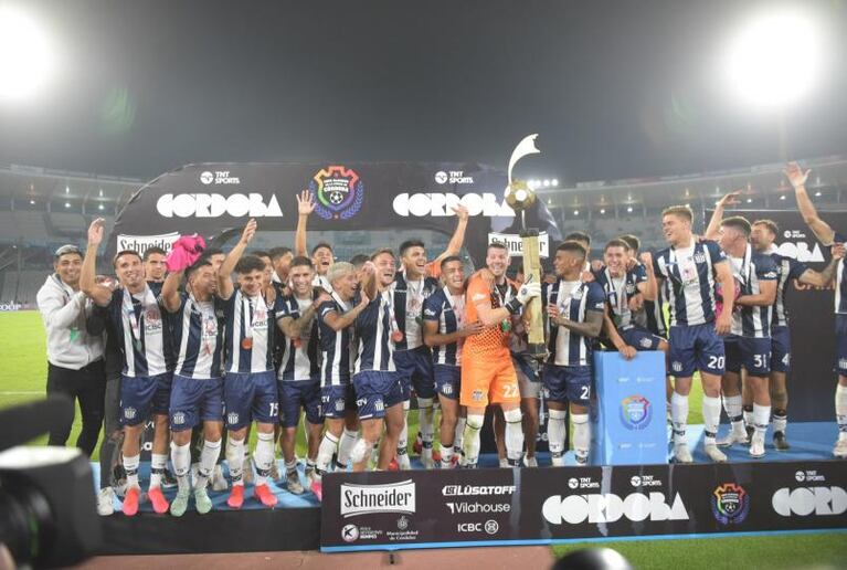 Talleres-Belgrano: así cantó el himno nacional Marcos Bainotti