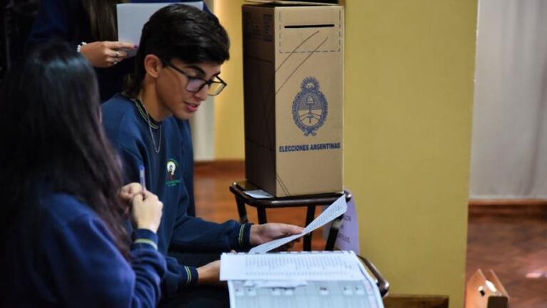 Talleres de Voto Joven en colegios secundarios