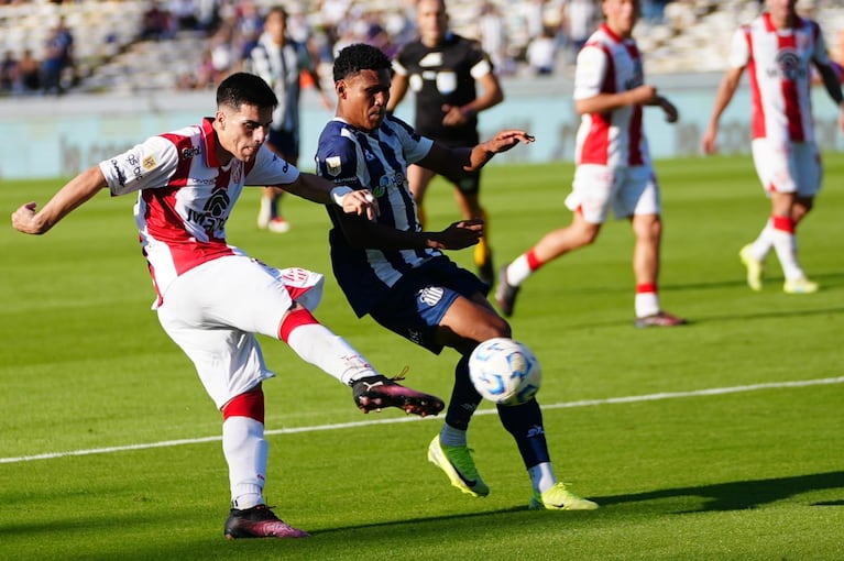 Talleres e Instituto en un partidazo en el Kempes.
