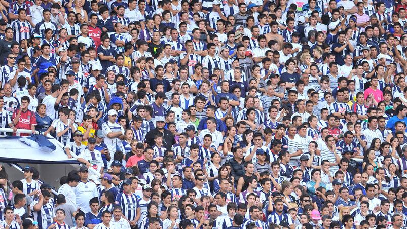 Talleres expulsó a los barras Darío Cáceres, Walter Alejandro Aguilera y Raúl Sosa