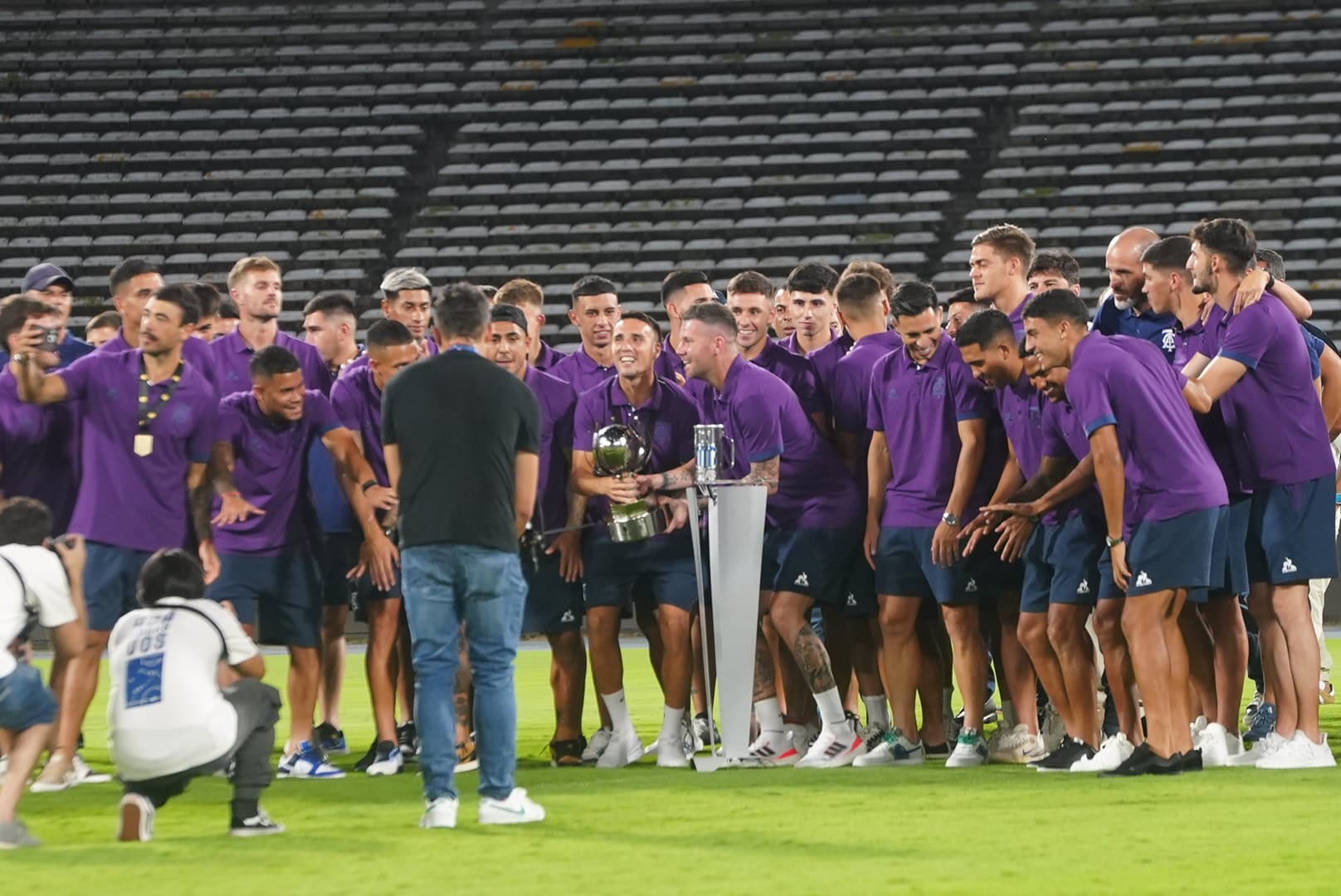 Talleres festejó con los hinchas en el Kempes.