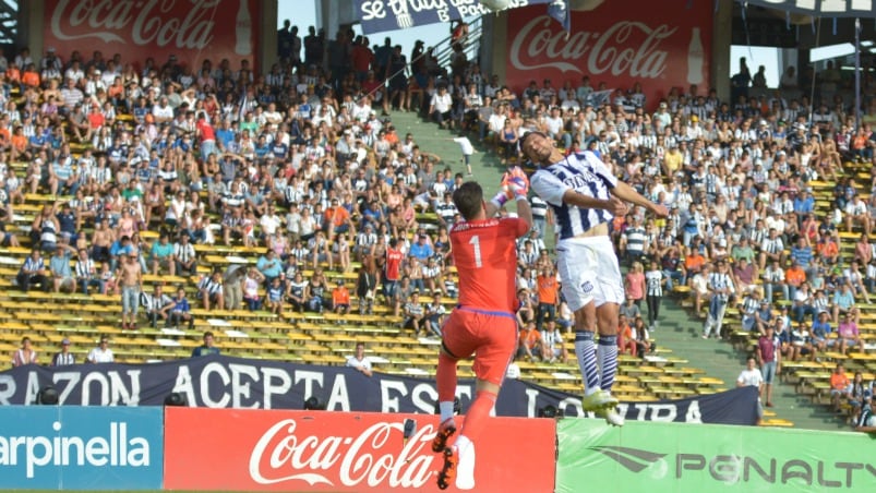 Talleres festejó el ascenso frente a River por El Doce. Foto: Lucio Casalla.