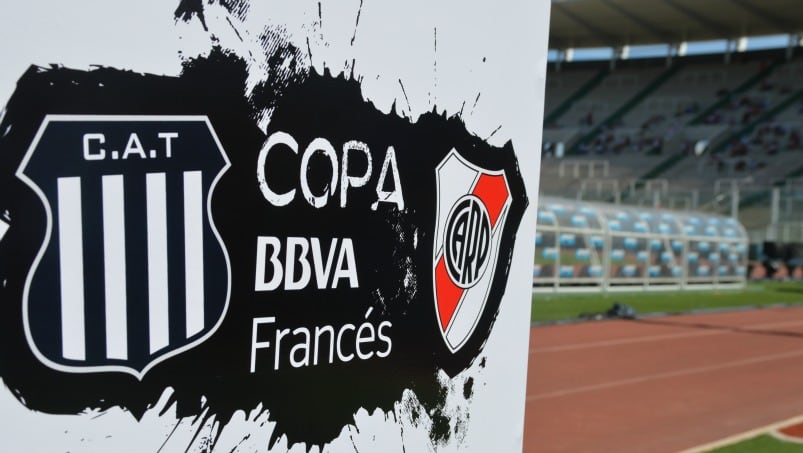 Talleres festejó el ascenso frente a River por El Doce. Foto: Lucio Casalla.