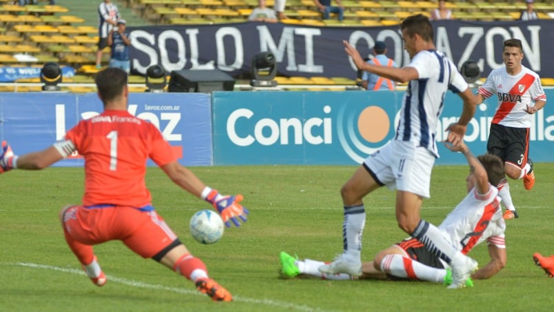 Talleres festejó el ascenso frente a River por El Doce. Foto: Lucio Casalla.