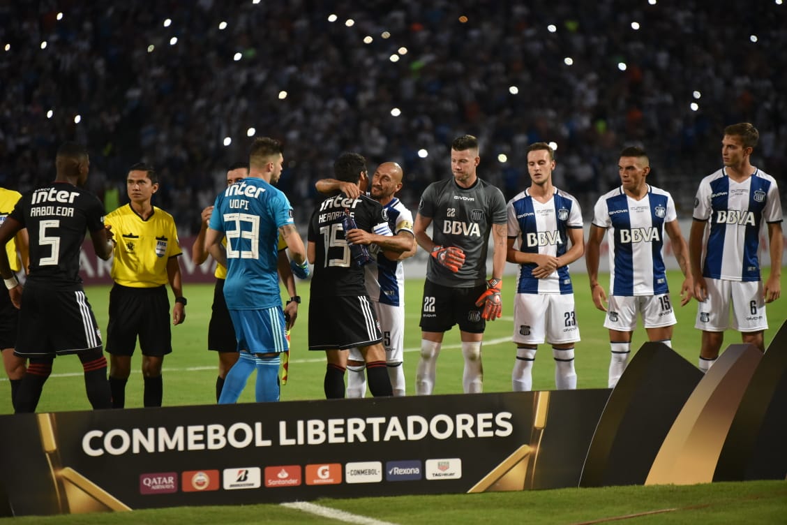 Talleres festejó en Córdoba y se lleva un 2-0 a Brasil. / Foto: Lucio Casalla ElDoce.tv