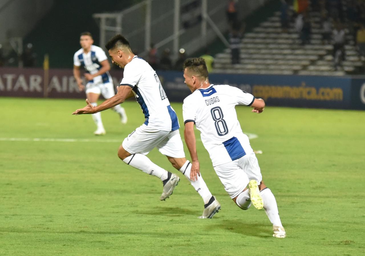 Talleres festejó en Córdoba y se lleva un 2-0 a Brasil. / Foto: Lucio Casalla ElDoce.tv